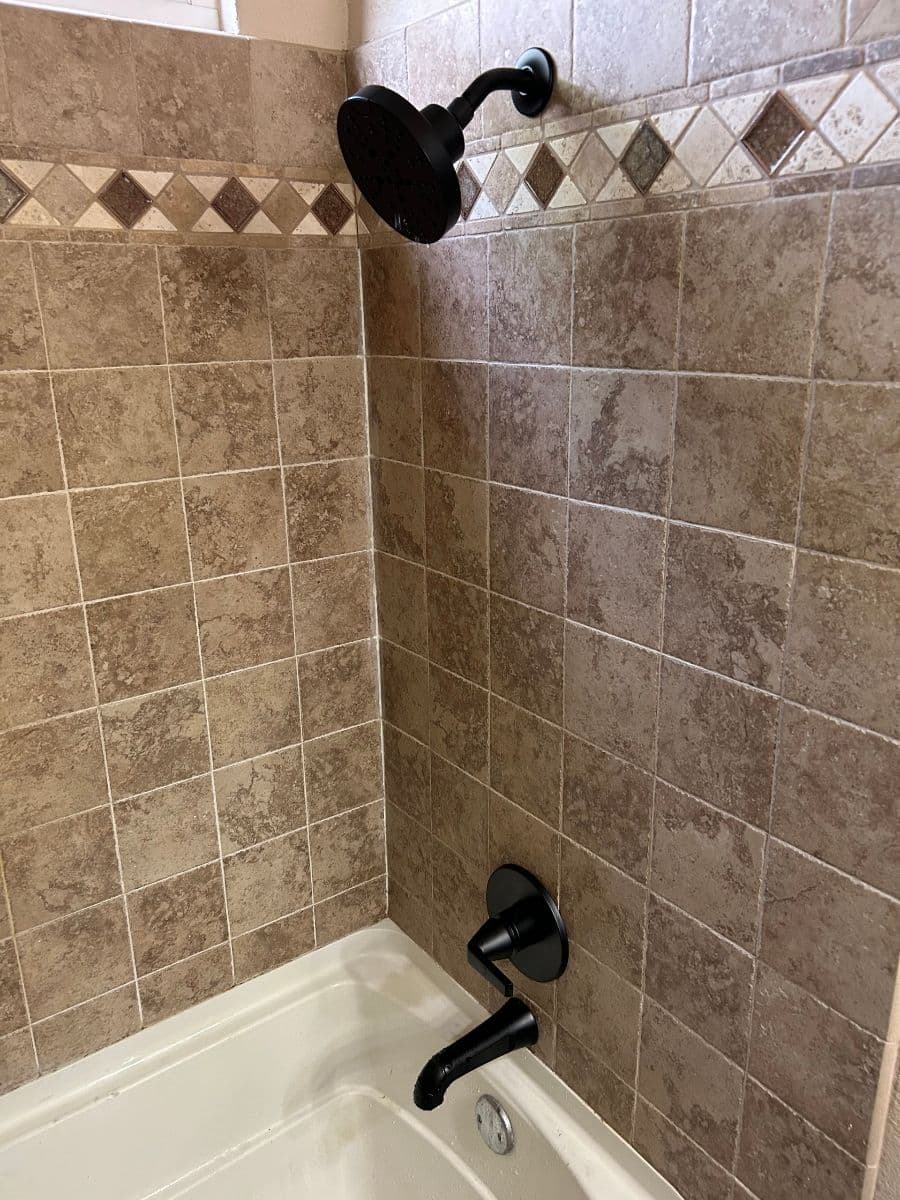 Shower Valve Replacement for Enhanced Comfort image